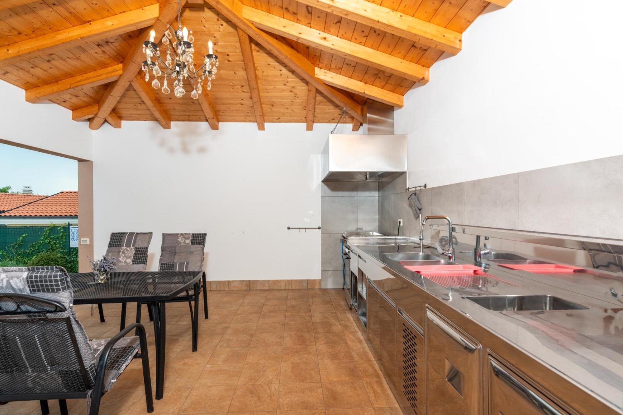 Villa Buroli With Pool, Sauna And Jacuzzi Exteriör bild